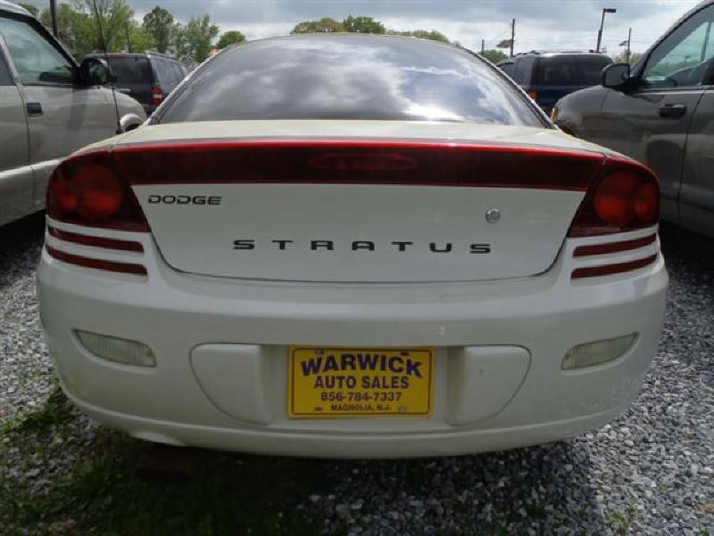 2002 Dodge Stratus Image 4