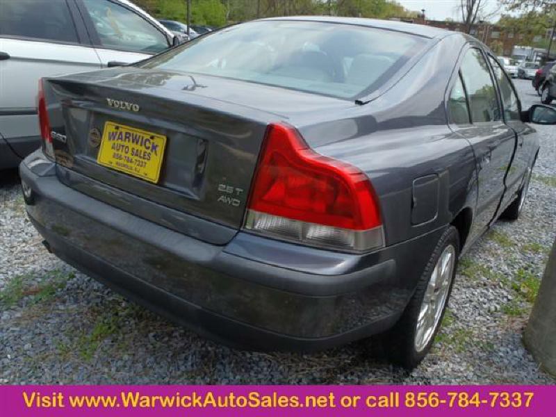 2004 Volvo S60 Image 3
