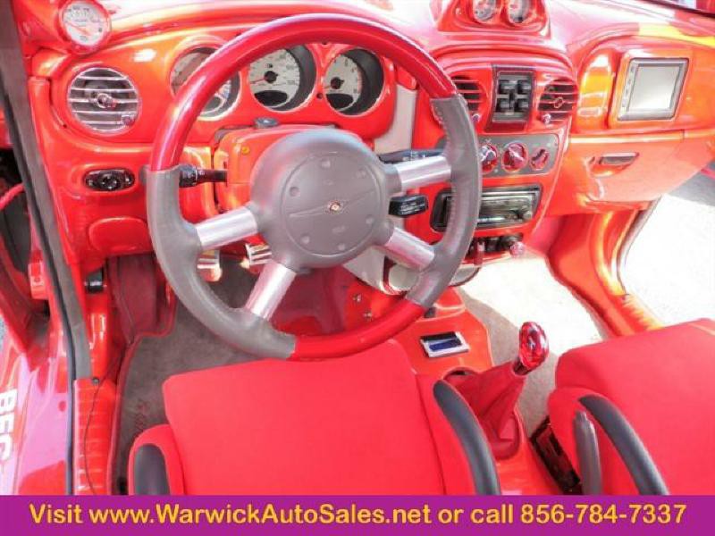 2001 Chrysler PT Cruiser Image 12