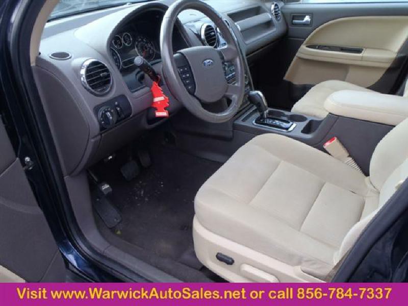2008 Ford Taurus Image 2