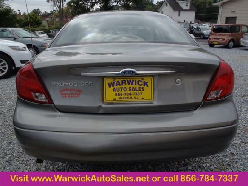 2001 Ford Taurus Image 4