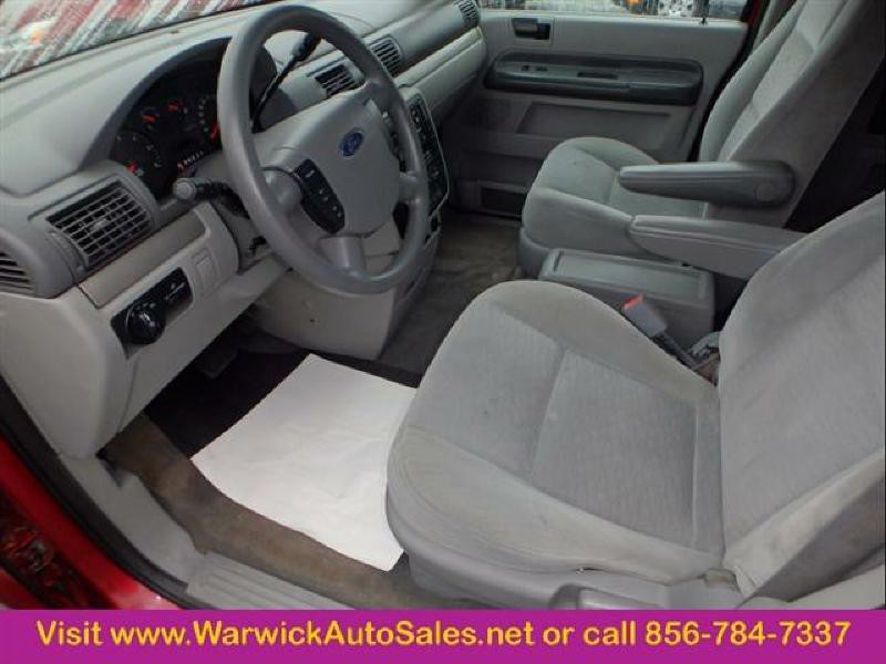 2004 Ford Freestar Image 2