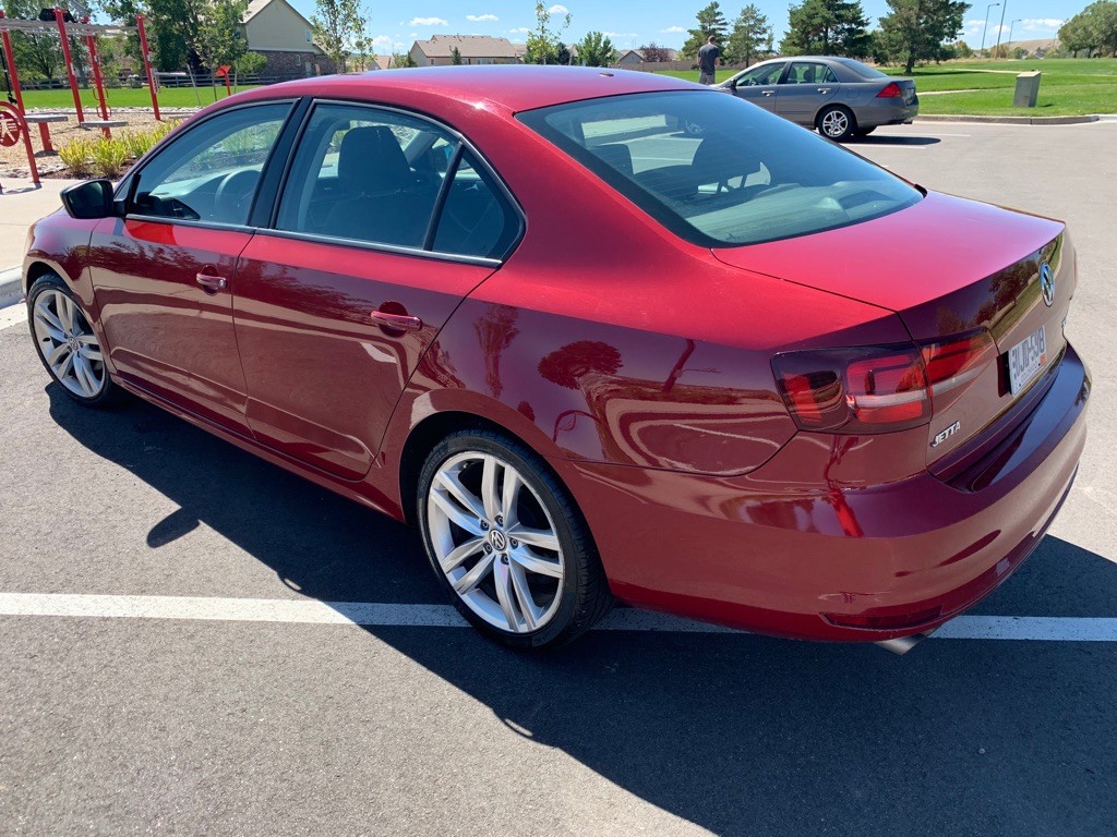 2016 Volkswagen Jetta Image 2