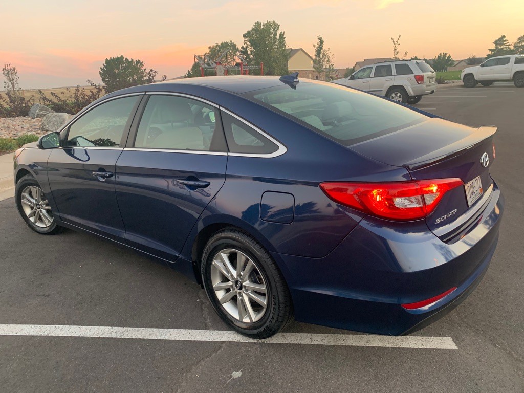 2017 Hyundai Sonata Image 3