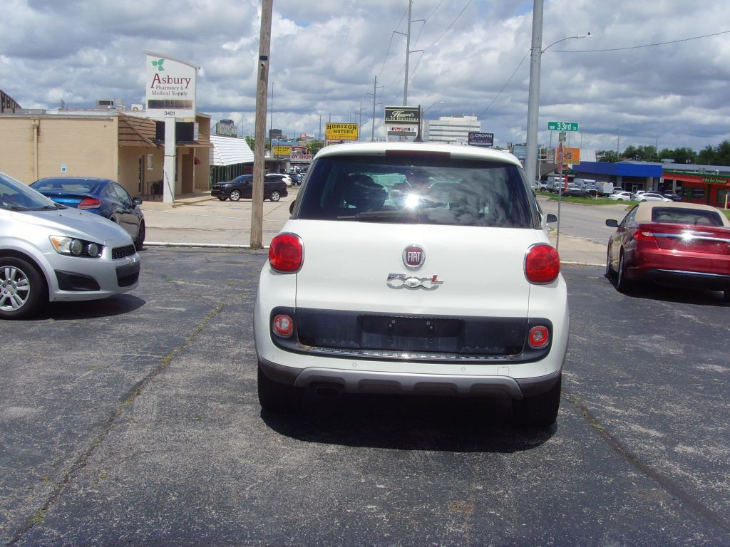 2015 FIAT 500L Image 6