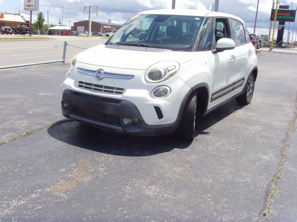 2015 FIAT 500L Image 29