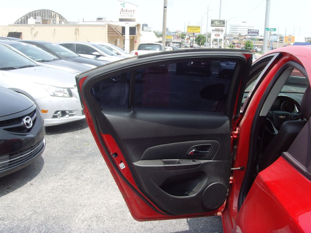 2015 Chevrolet Cruze Image 16