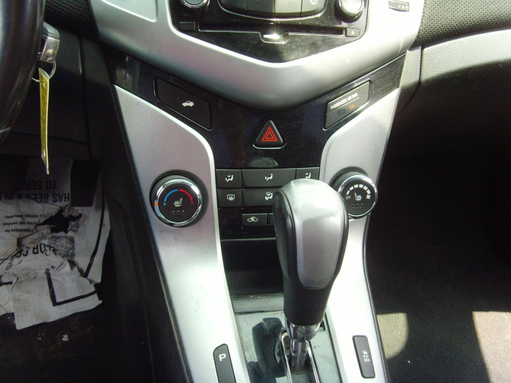 2015 Chevrolet Cruze Image 21