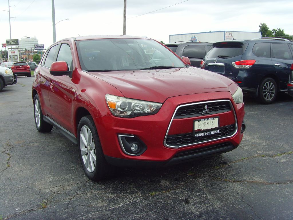 2014 Mitsubishi Outlander Image 3