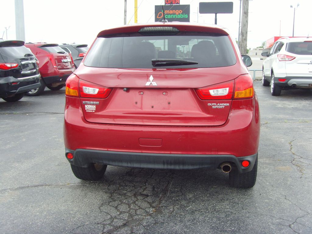 2014 Mitsubishi Outlander Image 7