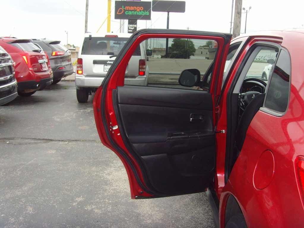 2014 Mitsubishi Outlander Image 15