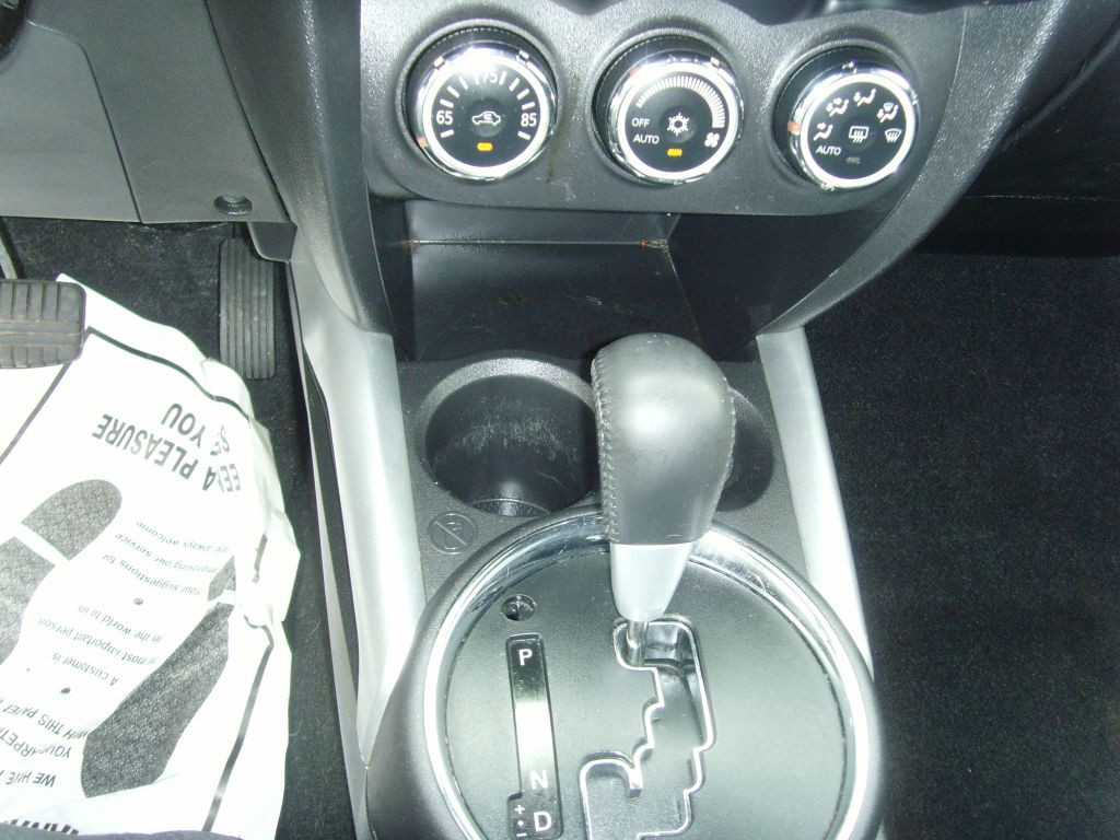 2014 Mitsubishi Outlander Image 22