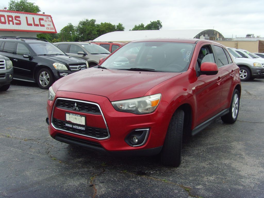 2014 Mitsubishi Outlander Image 28