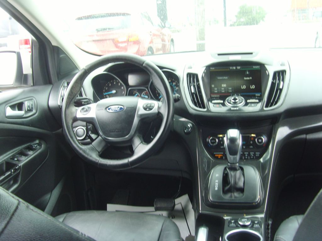 2015 Ford Escape Image 16
