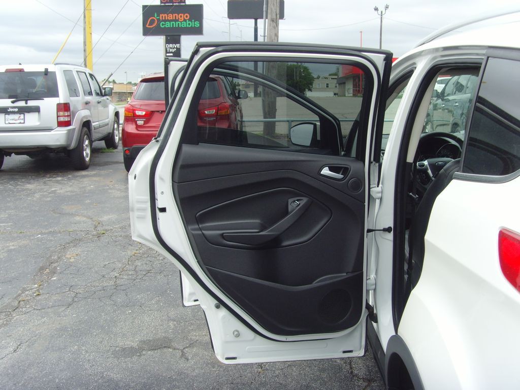 2015 Ford Escape Image 18