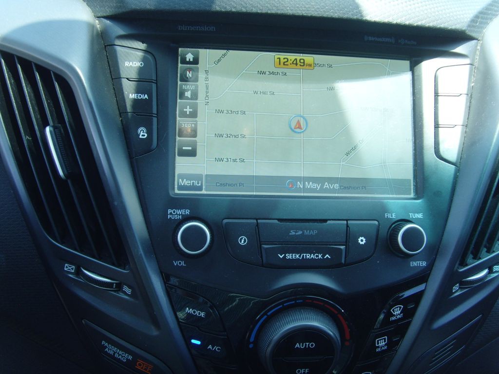 2016 Hyundai Veloster Image 19