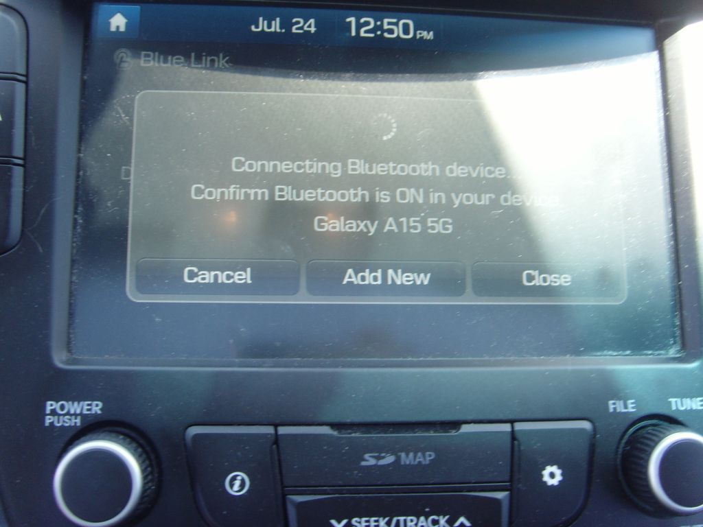 2016 Hyundai Veloster Image 24