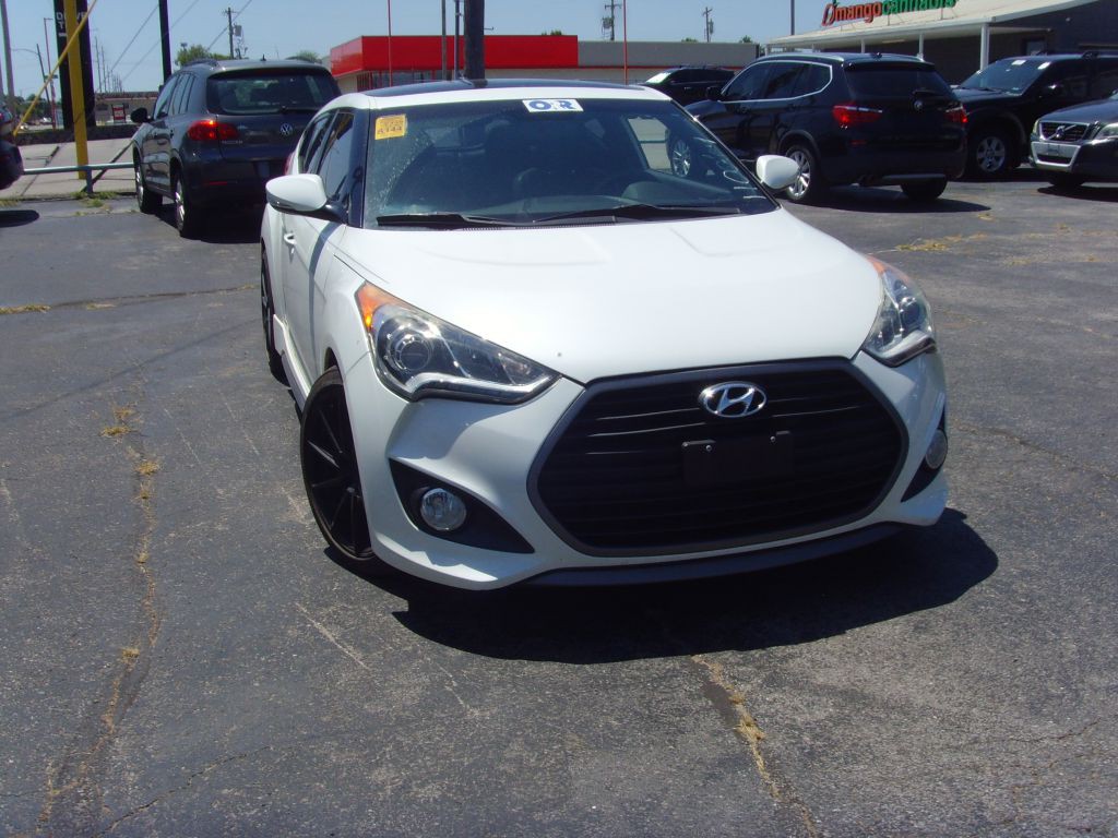 2016 Hyundai Veloster Image 29