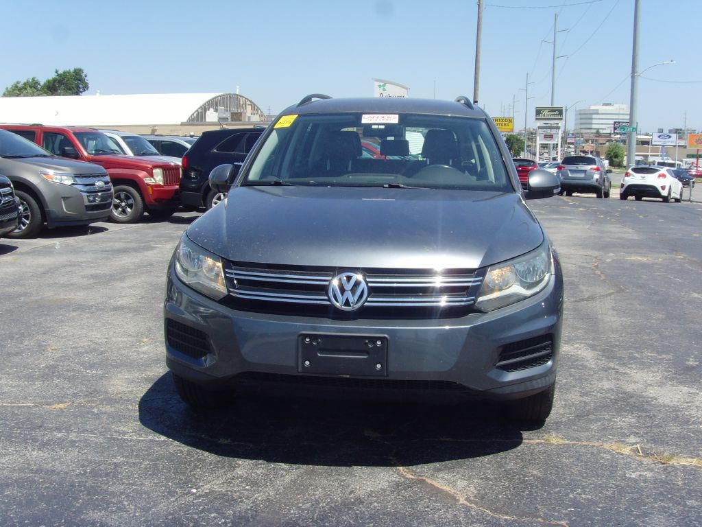 2016 Volkswagen Tiguan Image 2