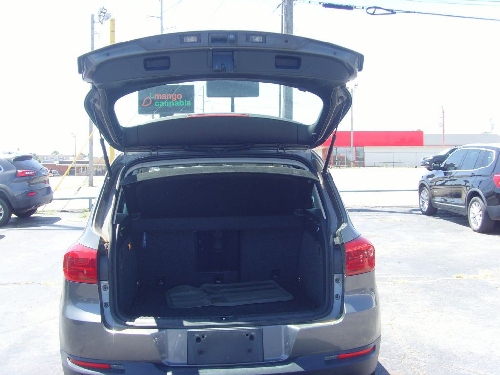 2016 Volkswagen Tiguan Image 16