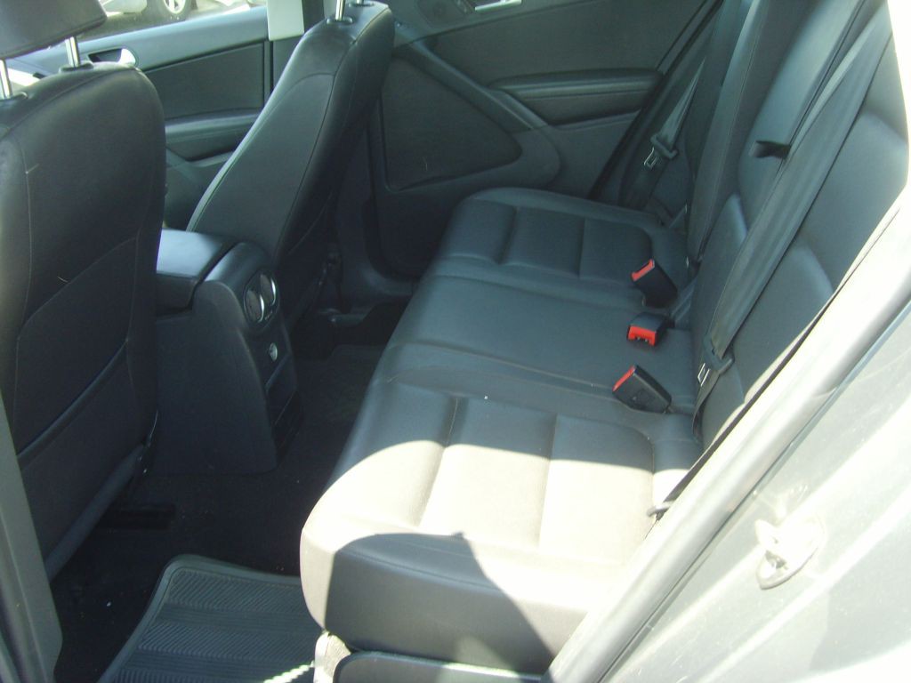 2016 Volkswagen Tiguan Image 18