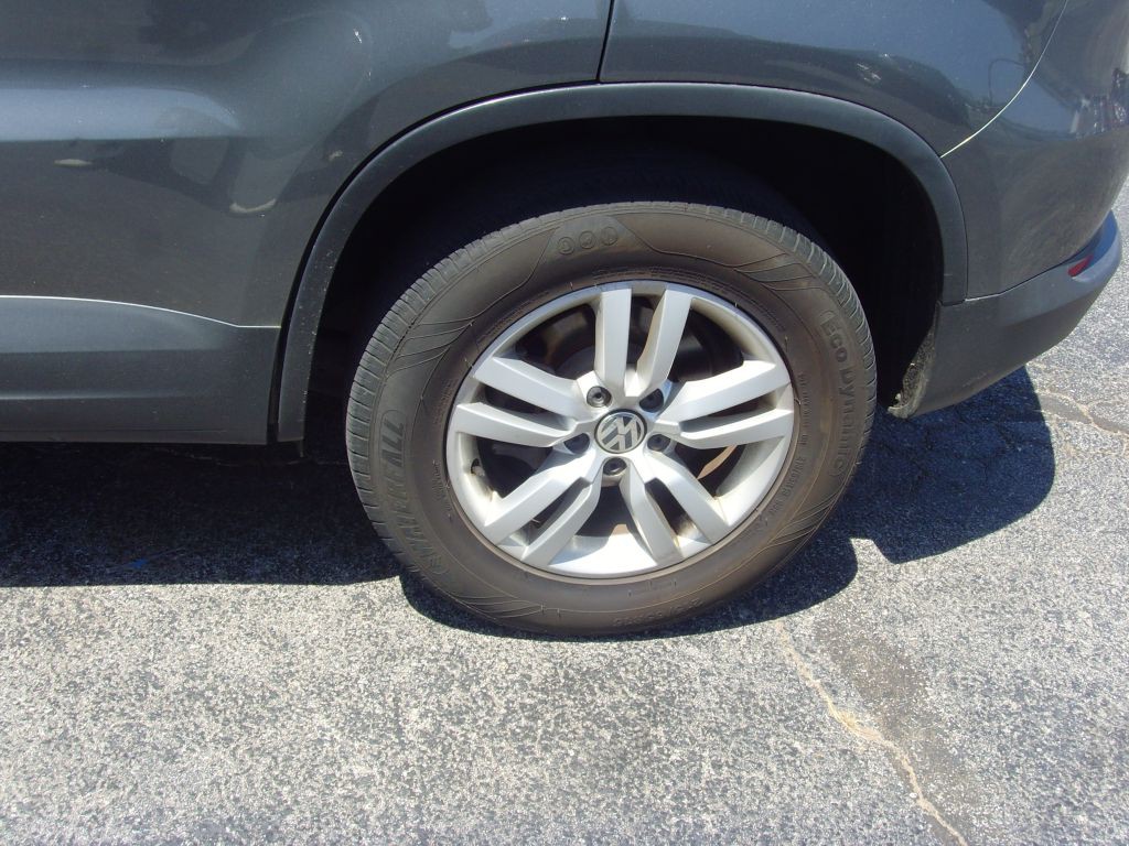 2016 Volkswagen Tiguan Image 30