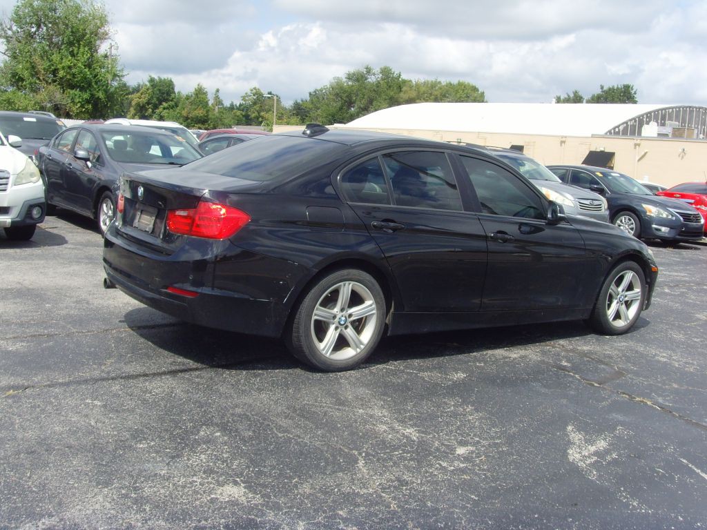 2015 BMW 3 Series Image 8