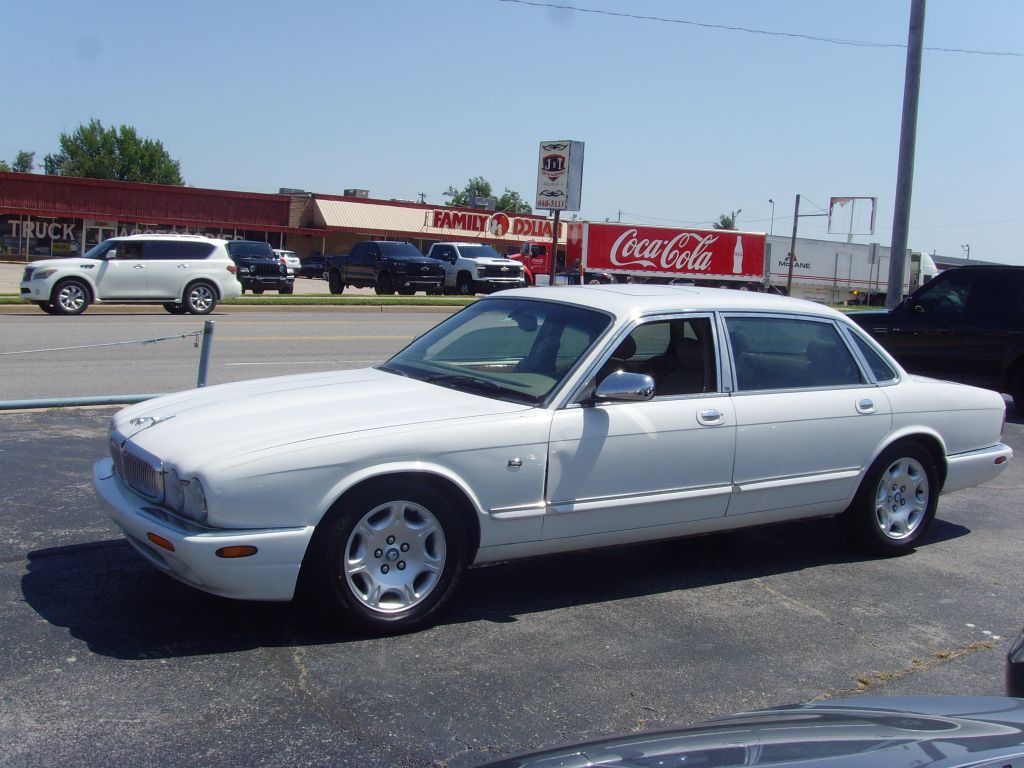 2001 Jaguar Vandenplas Image 4