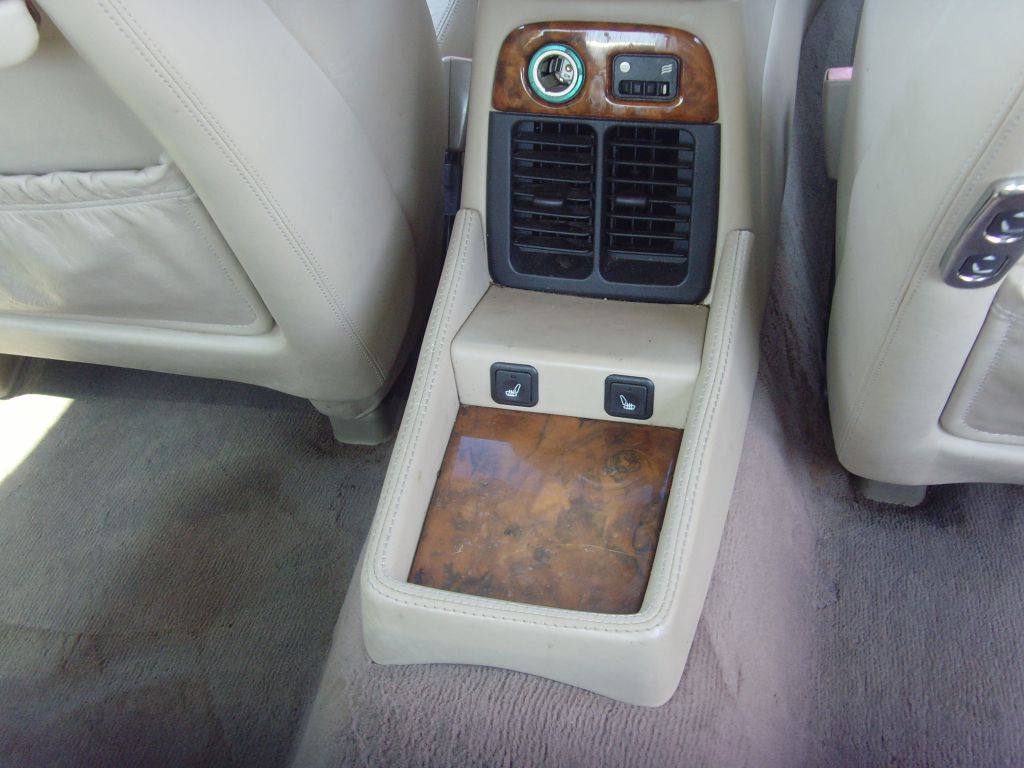 2001 Jaguar Vandenplas Image 12