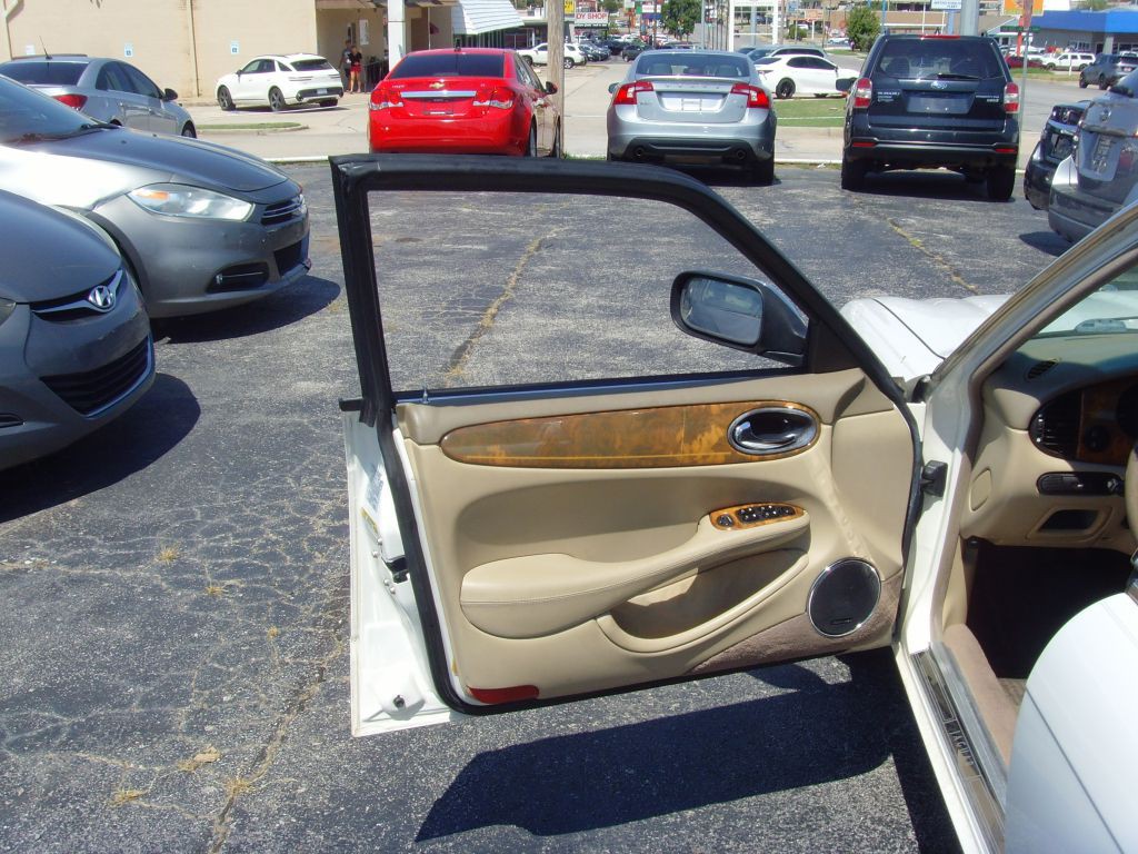 2001 Jaguar Vandenplas Image 17