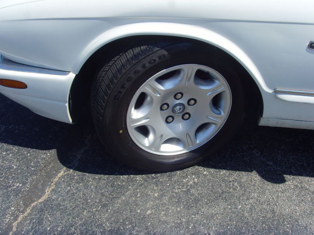2001 Jaguar Vandenplas Image 22