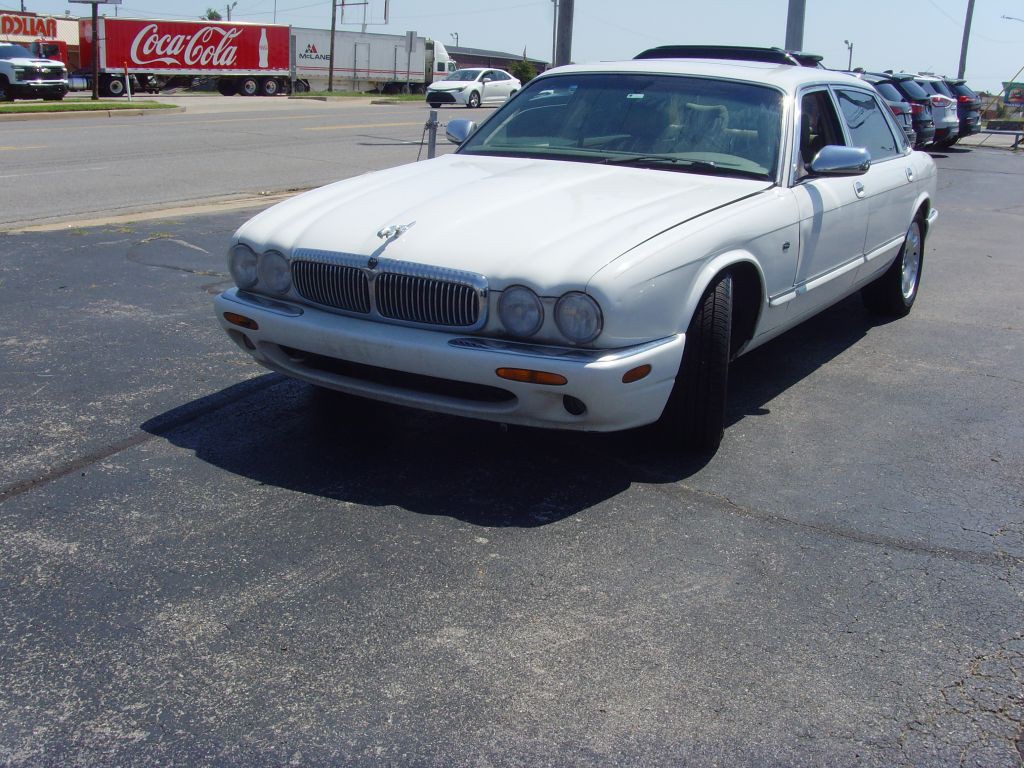 2001 Jaguar Vandenplas Image 24