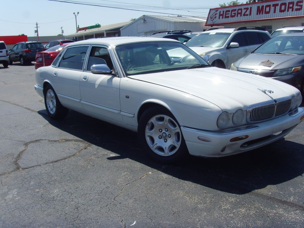 2001 Jaguar Vandenplas Image 25