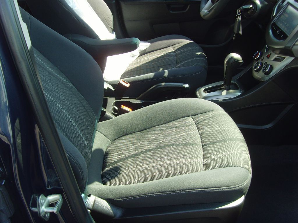 2015 Chevrolet Sonic Image 9