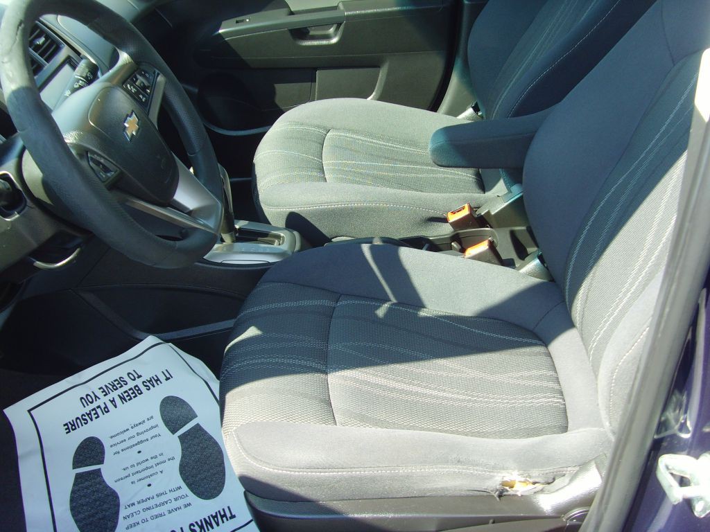 2015 Chevrolet Sonic Image 17