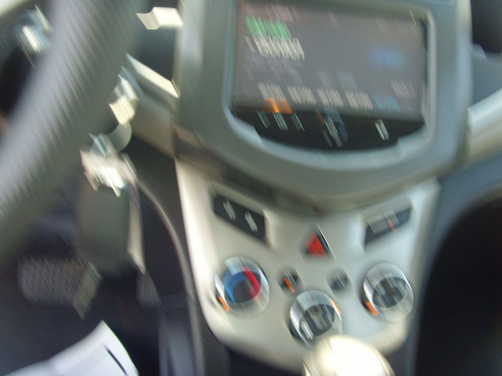2015 Chevrolet Sonic Image 20