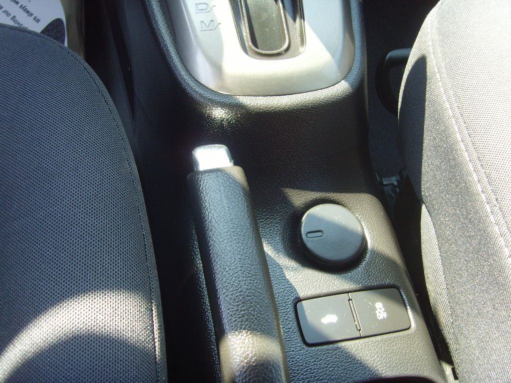 2015 Chevrolet Sonic Image 21
