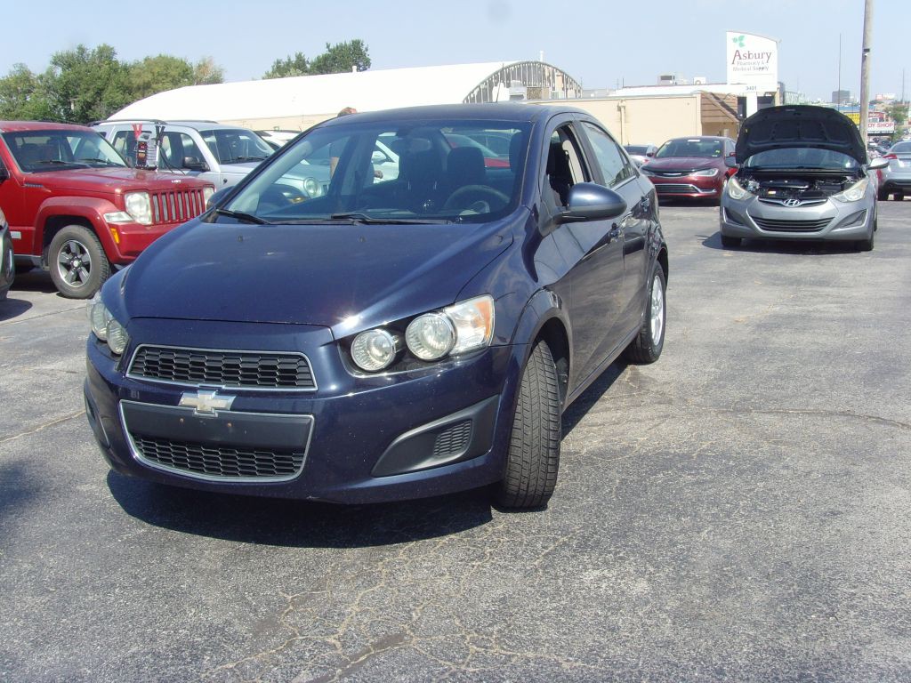 2015 Chevrolet Sonic Image 24