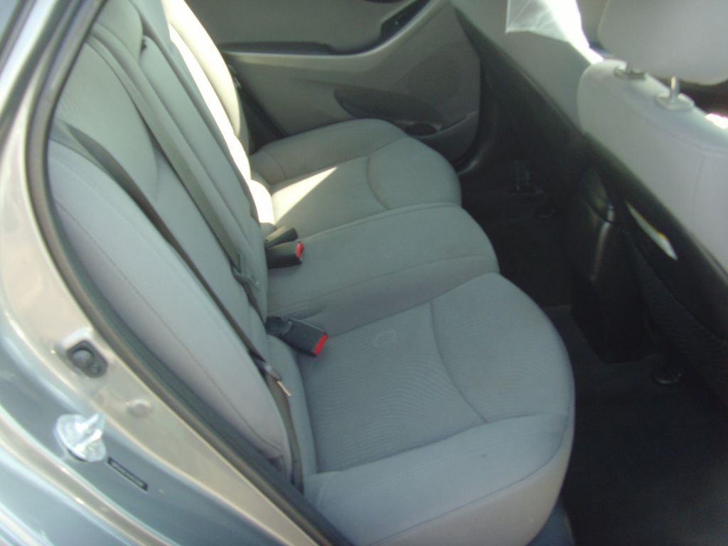 2014 Hyundai Elantra Image 12