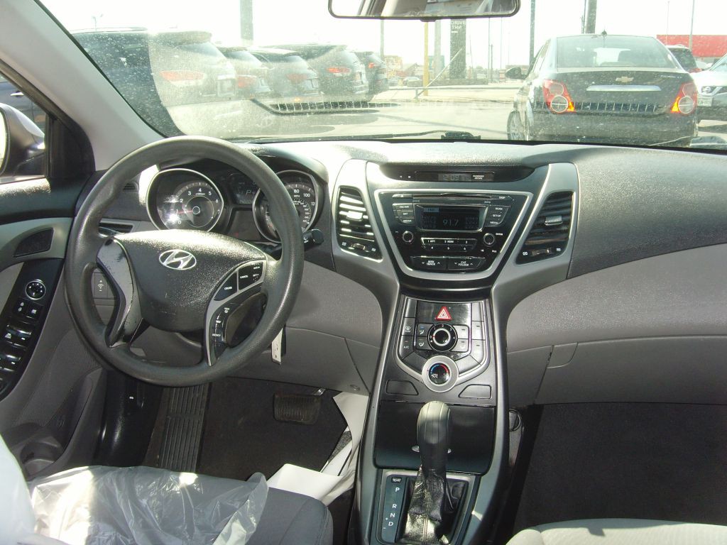 2014 Hyundai Elantra Image 13