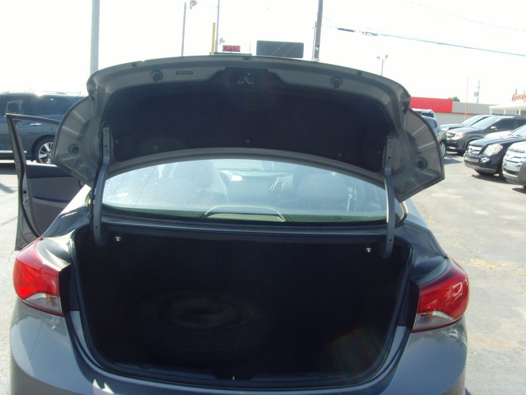 2014 Hyundai Elantra Image 14