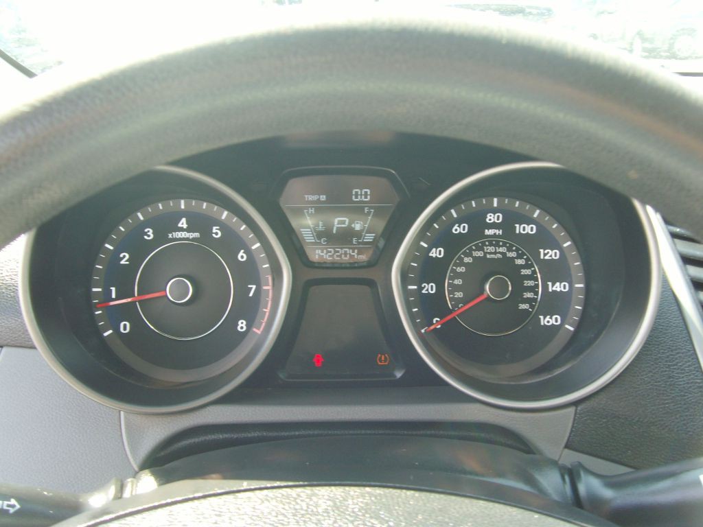 2014 Hyundai Elantra Image 19