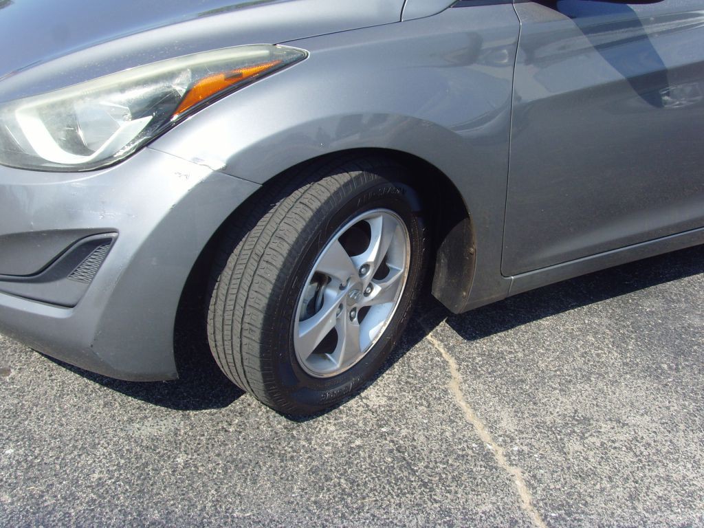 2014 Hyundai Elantra Image 24