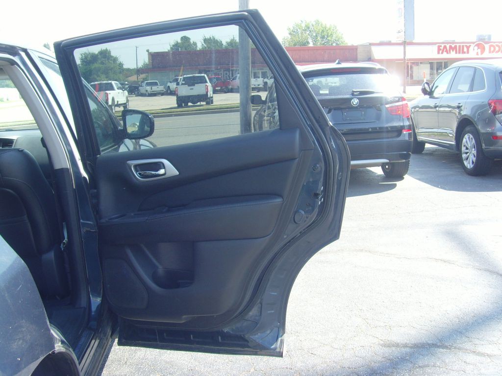 2014 Nissan Pathfinder Image 10