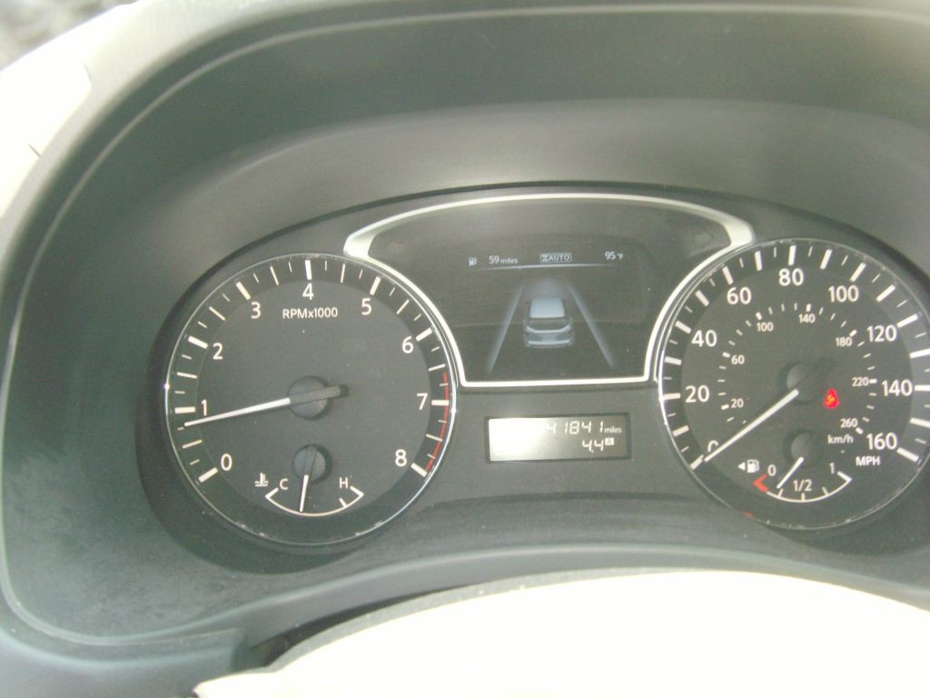 2014 Nissan Pathfinder Image 24
