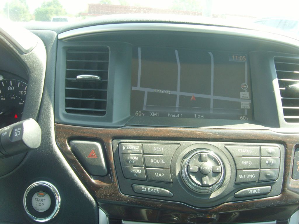 2014 Nissan Pathfinder Image 28