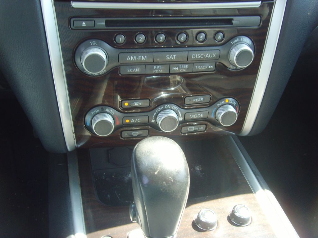 2014 Nissan Pathfinder Image 32