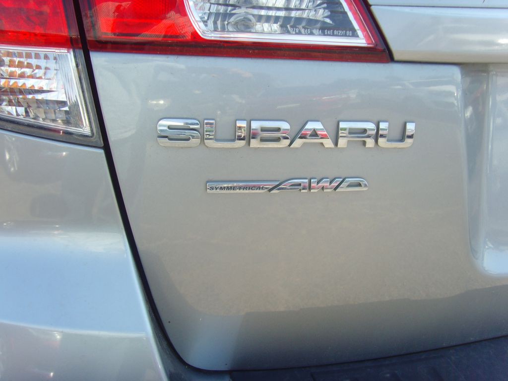 2011 Subaru Outback Image 5