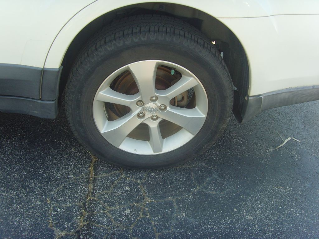 2013 Subaru Outback Image 29