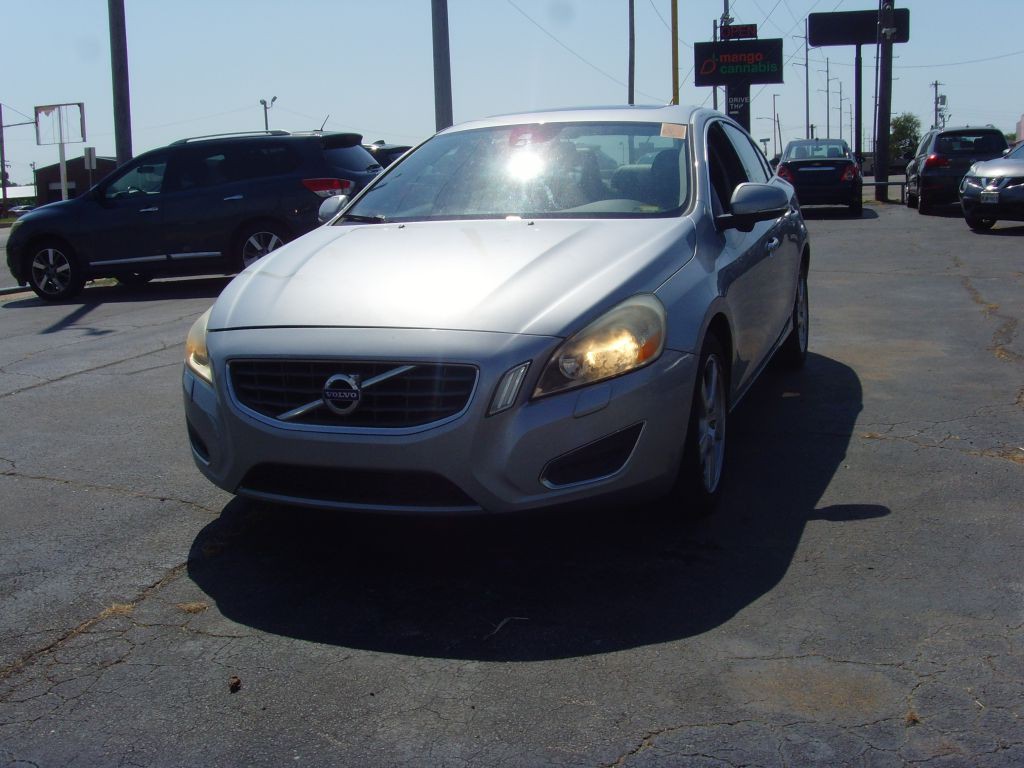 2013 Volvo S60 Image 1